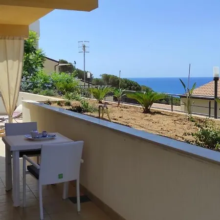 Lucia's Garden Apartament Cefalù