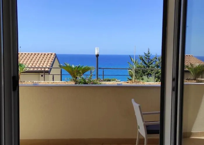 Lucia's Garden Apartament *